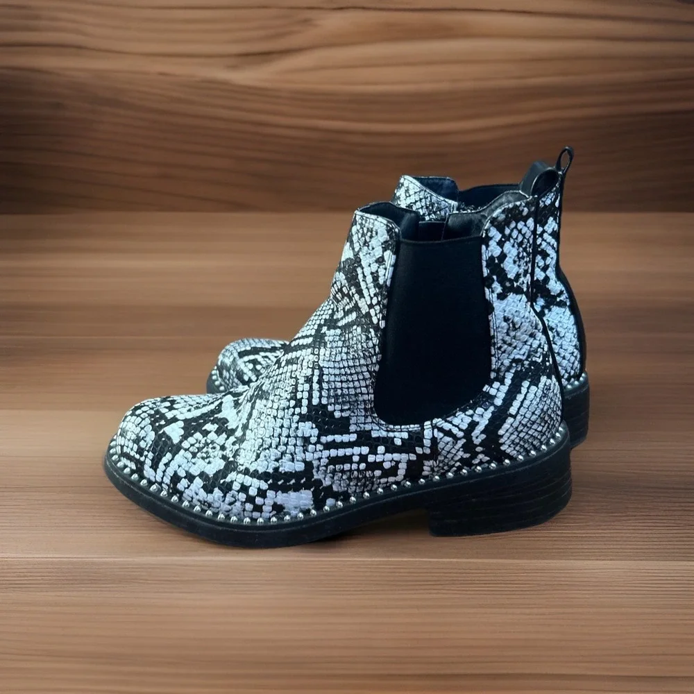 Day-Vine Women's Ankle Boots Black‎ And White Snake Skin Size 36